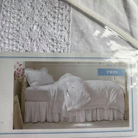 Linen Crochet Duvet Cover Set - Simply Shabby Chic - Picture 5 of 6